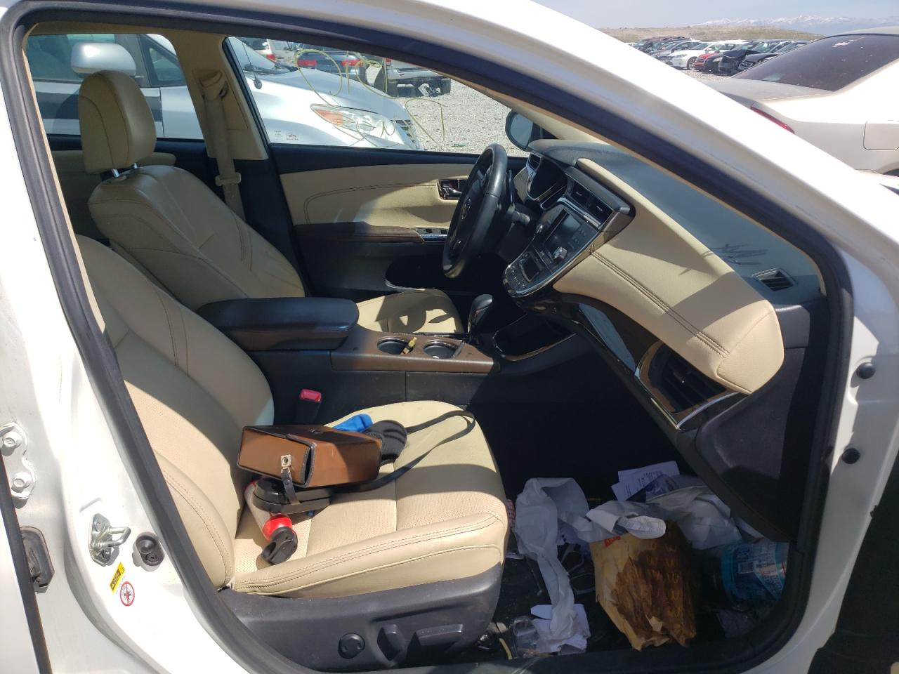 Photo 5 from auction – 2013 TOYOTA AVALON BAS with VIN 4T1BK1EB6DU008570