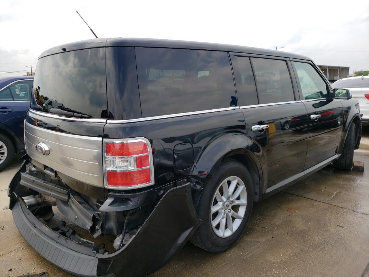 Photo 4 from auction – 2011 FORD FLEX LIMIT with VIN 2FMGK5DC9BBD02720