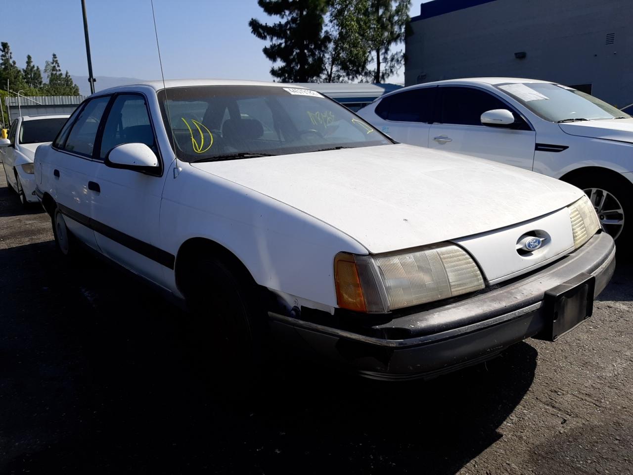 FORD TAURUS L 1988 with VIN 1FABP50U2JA247803 - Photo from auction
