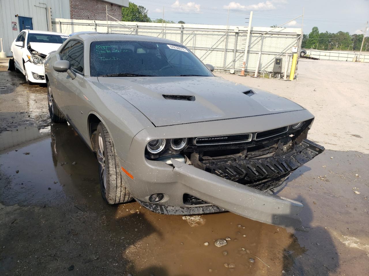 DODGE CHALLENGER 2018 with VIN 2C3CDZGG2JH220153 - Photo from auction