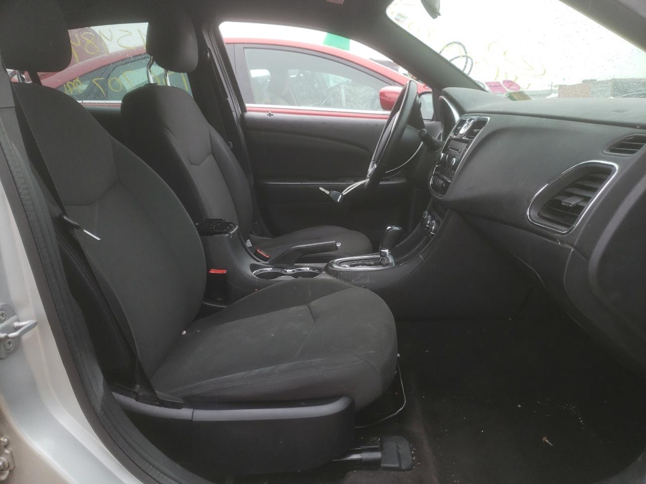 Photo 5 from auction – 2011 CHRYSLER 200 TOURIN with VIN 1C3BC1FB5BN500681