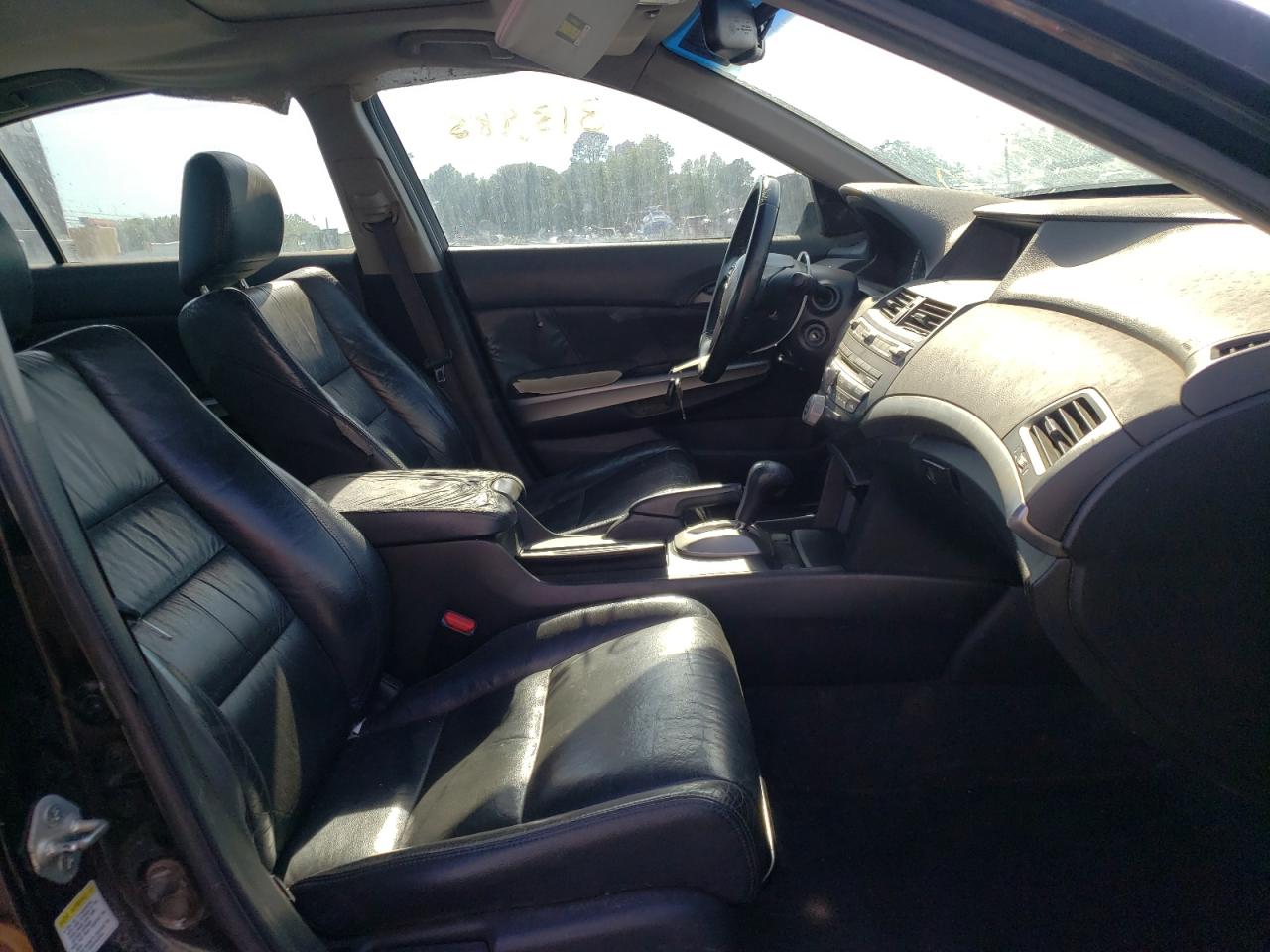 Photo 5 from auction – 2010 HONDA ACCORD EXL with VIN 1HGCP2F87AA017019