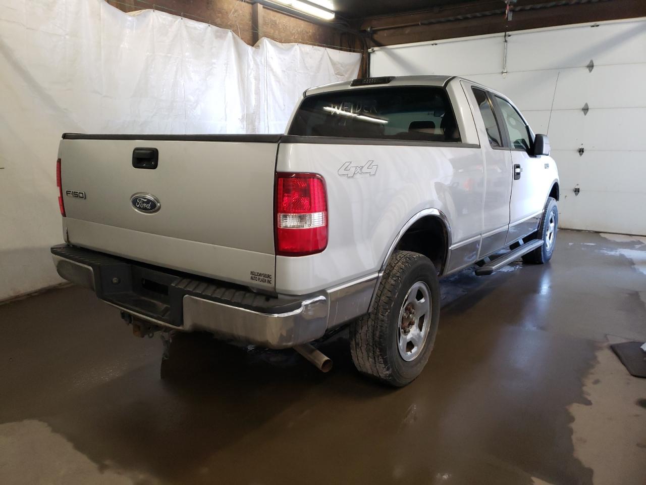 Photo 4 from auction – 2005 FORD F150 with VIN 1FTPX14595NB77582