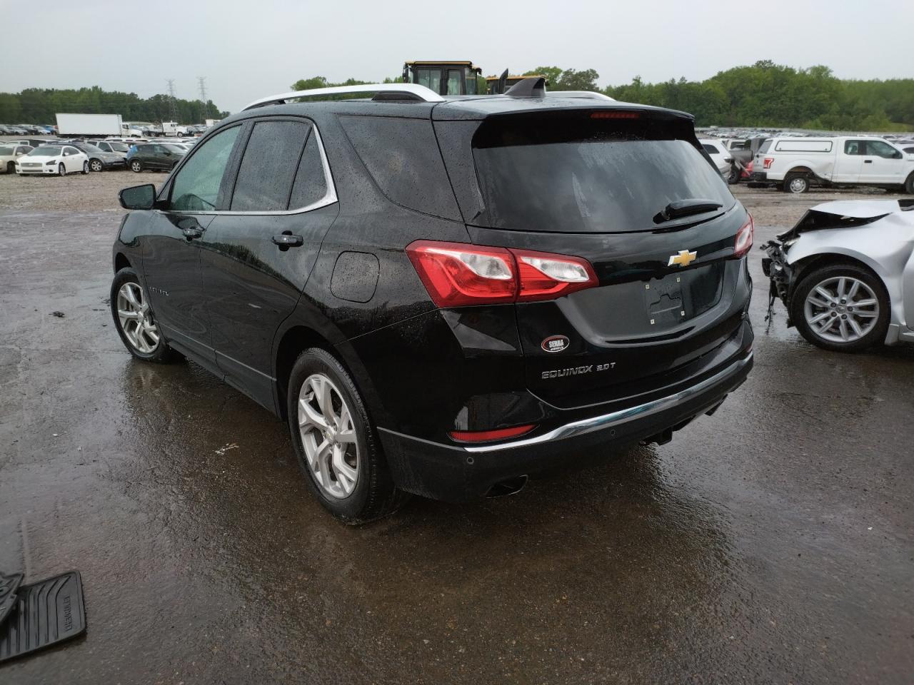 Photo 3 from auction – 2019 CHEVROLET EQUINOX LT with VIN 2GNAXLEX5K6172243