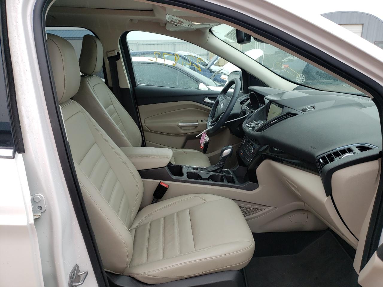 Photo 5 from auction – 2019 FORD ESCAPE TIT with VIN 1FMCU9J93KUC03927