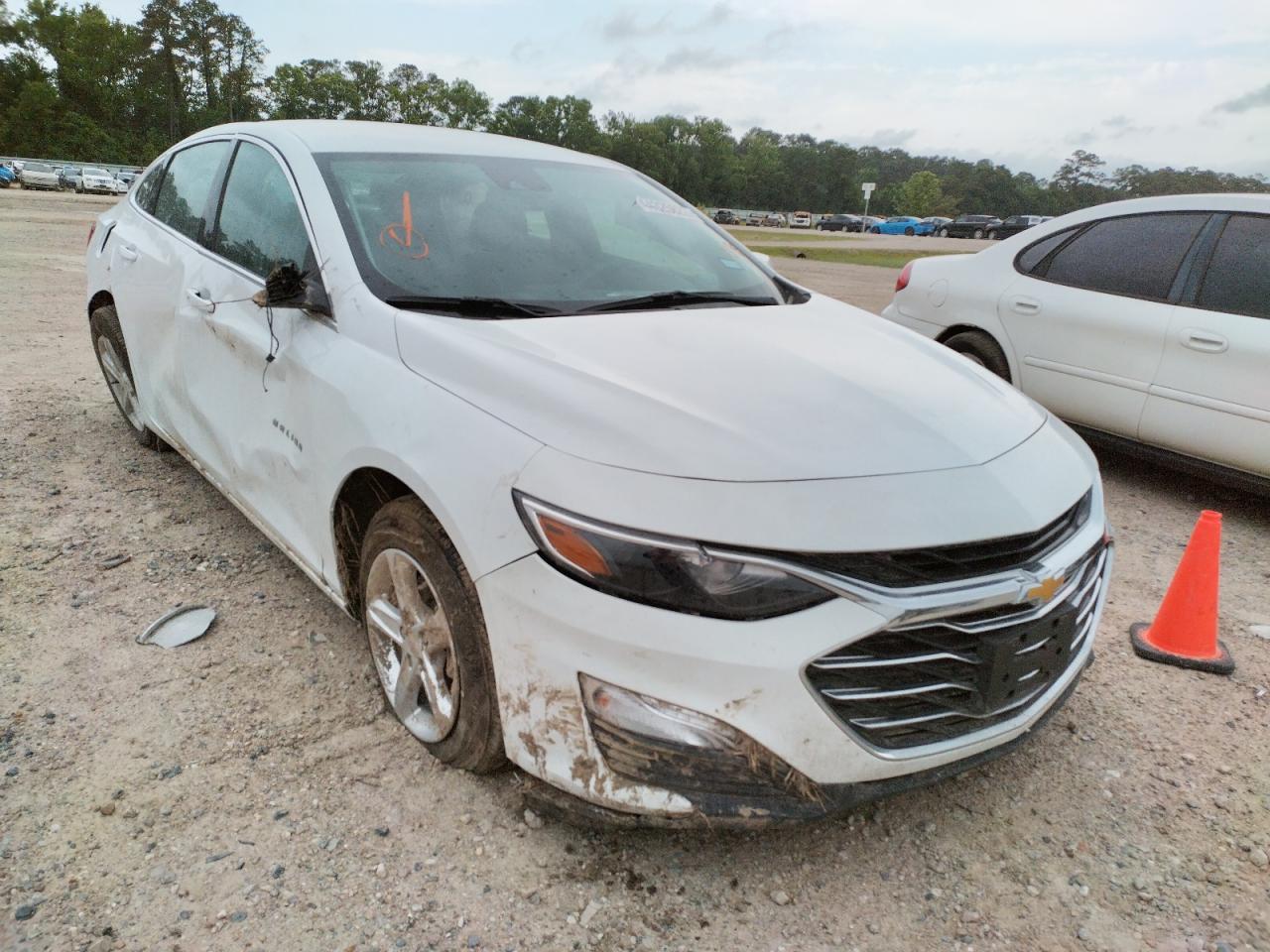 CHEVROLET MALIBU LS 2021 with VIN 1G1ZC5ST2MF087639 - Photo from auction
