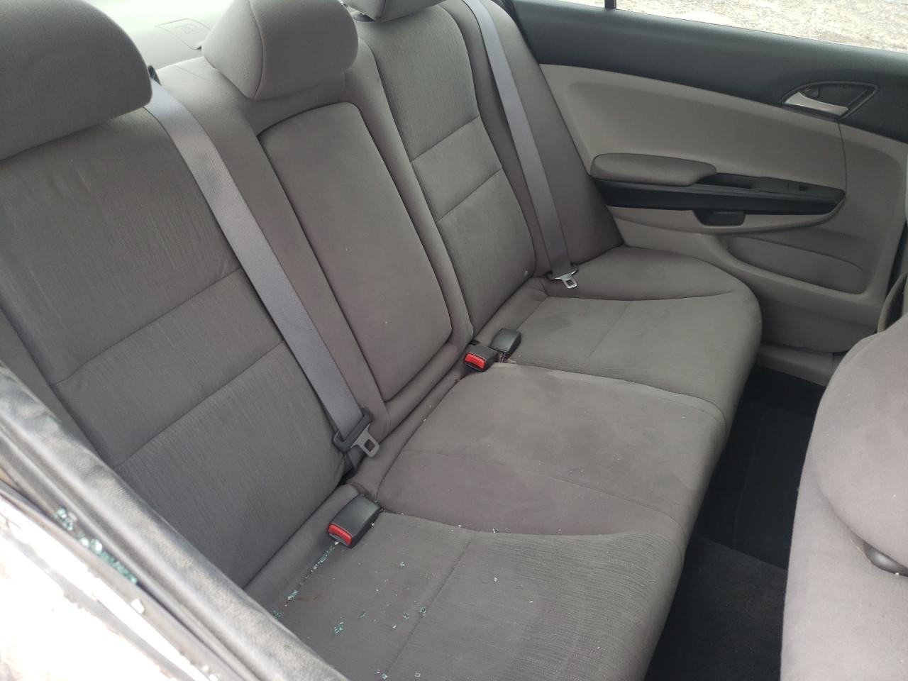 Photo 6 from auction – 2011 HONDA ACCORD LX with VIN 1HGCP2F33BA110335