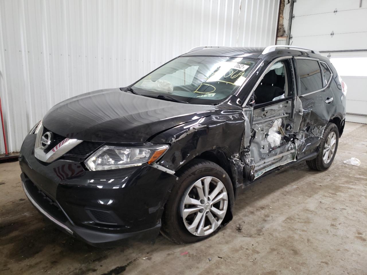 Photo 2 from auction – 2016 NISSAN ROGUE S with VIN KNMAT2MV1GP628339