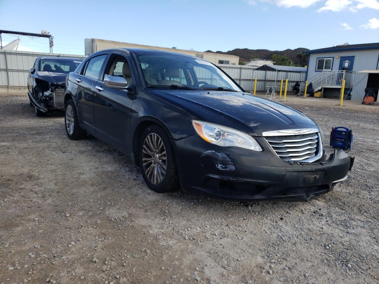 CHRYSLER 200 2011 with VIN 1C3BC2FB2BN601442 - Photo from auction