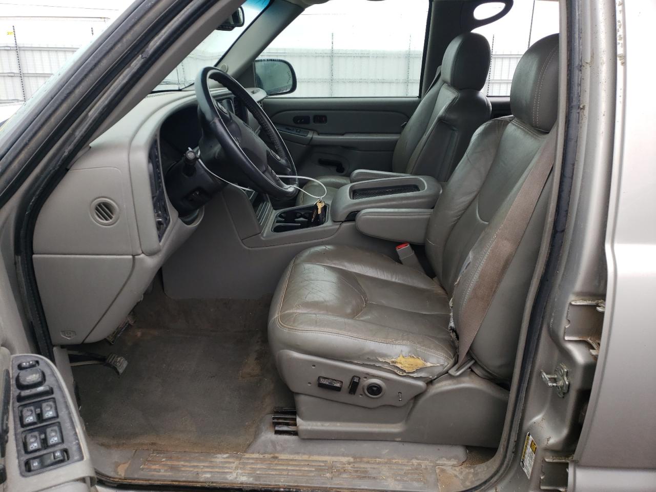 Photo 5 from auction – 2005 GMC NEW SIERRA with VIN 2GTEK13T751191570