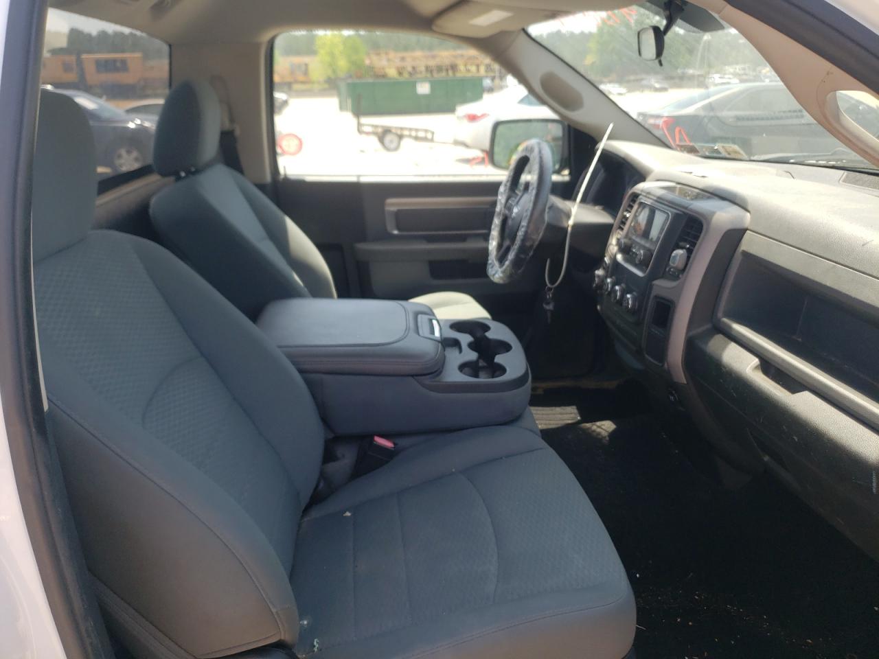 Photo 5 from auction – 2014 RAM 1500 ST with VIN 3C6JR6DG8EG222994