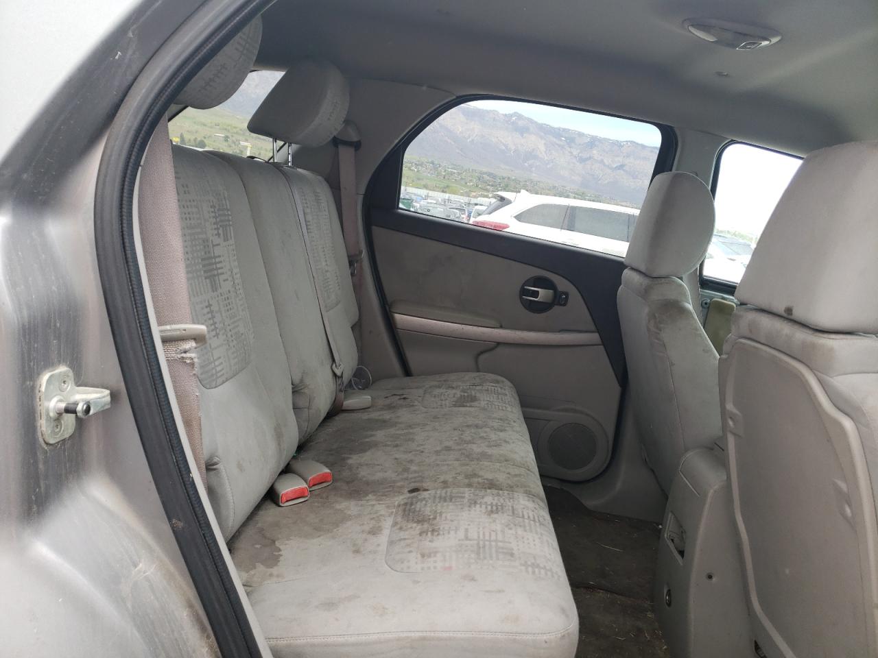 Photo 6 from auction – 2005 CHEVROLET EQUINOX LS with VIN 2CNDL13F856111789