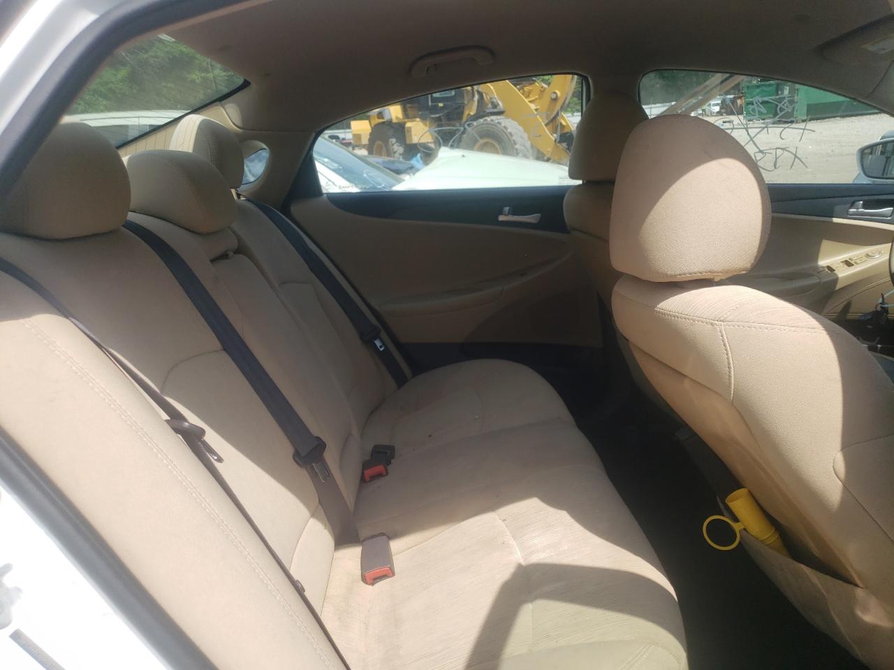 Photo 6 from auction – 2011 HYUNDAI SONATA GLS with VIN 5NPEB4AC6BH183300