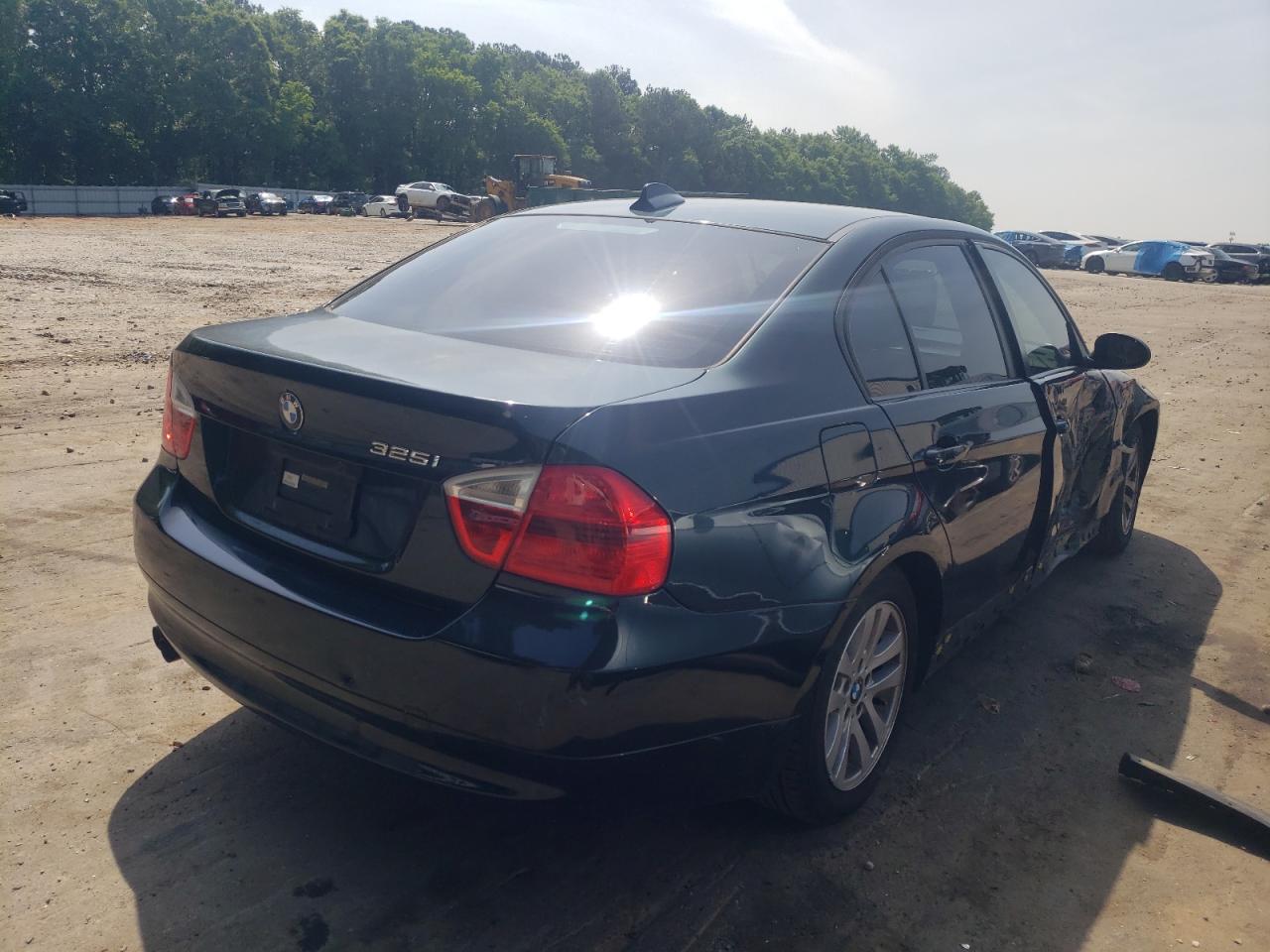 Photo 4 from auction – 2006 BMW 325 I with VIN WBAVB13546PT09156