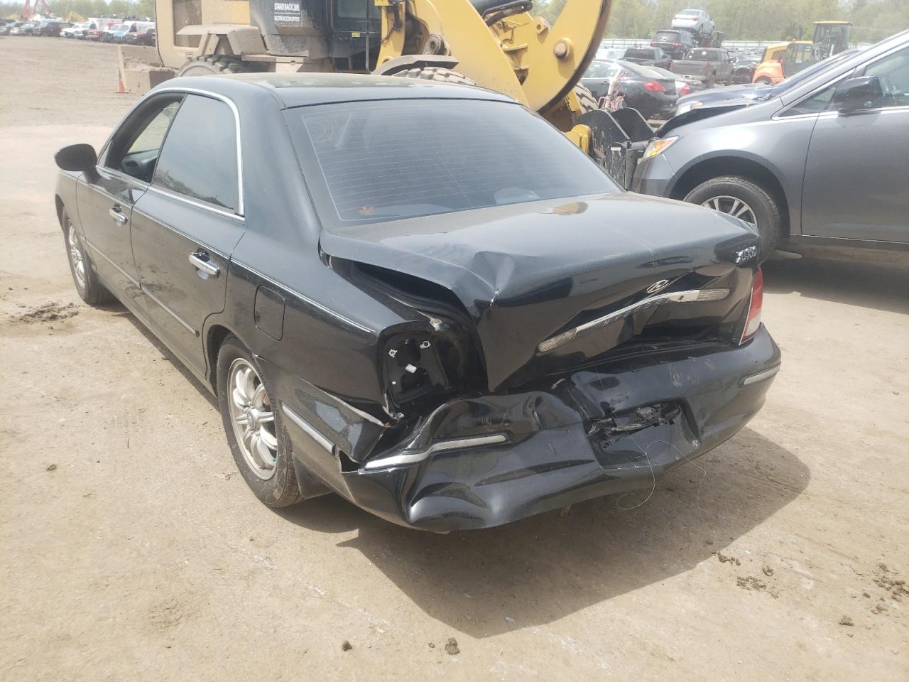 Photo 3 from auction – 2003 HYUNDAI XG 350 with VIN KMHFU45E33A251373