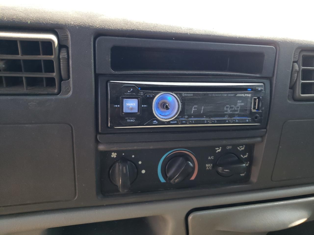 Photo 9 from auction – 2002 FORD F250 SUPER with VIN 1FTNW20F82EA59517