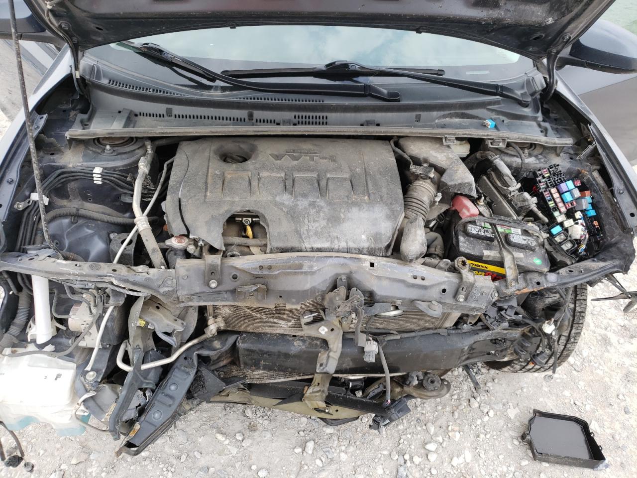 Photo 7 from auction – 2017 TOYOTA COROLLA L with VIN 5YFBURHEXHP728976