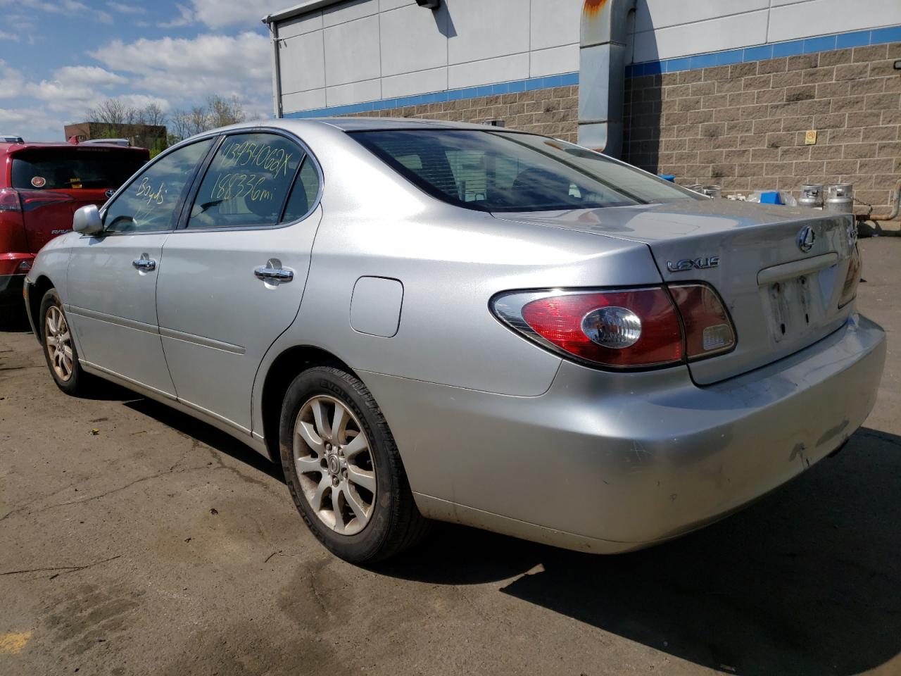 Photo 3 from auction – 2003 LEXUS ES 300 with VIN JTHBF30G430114057