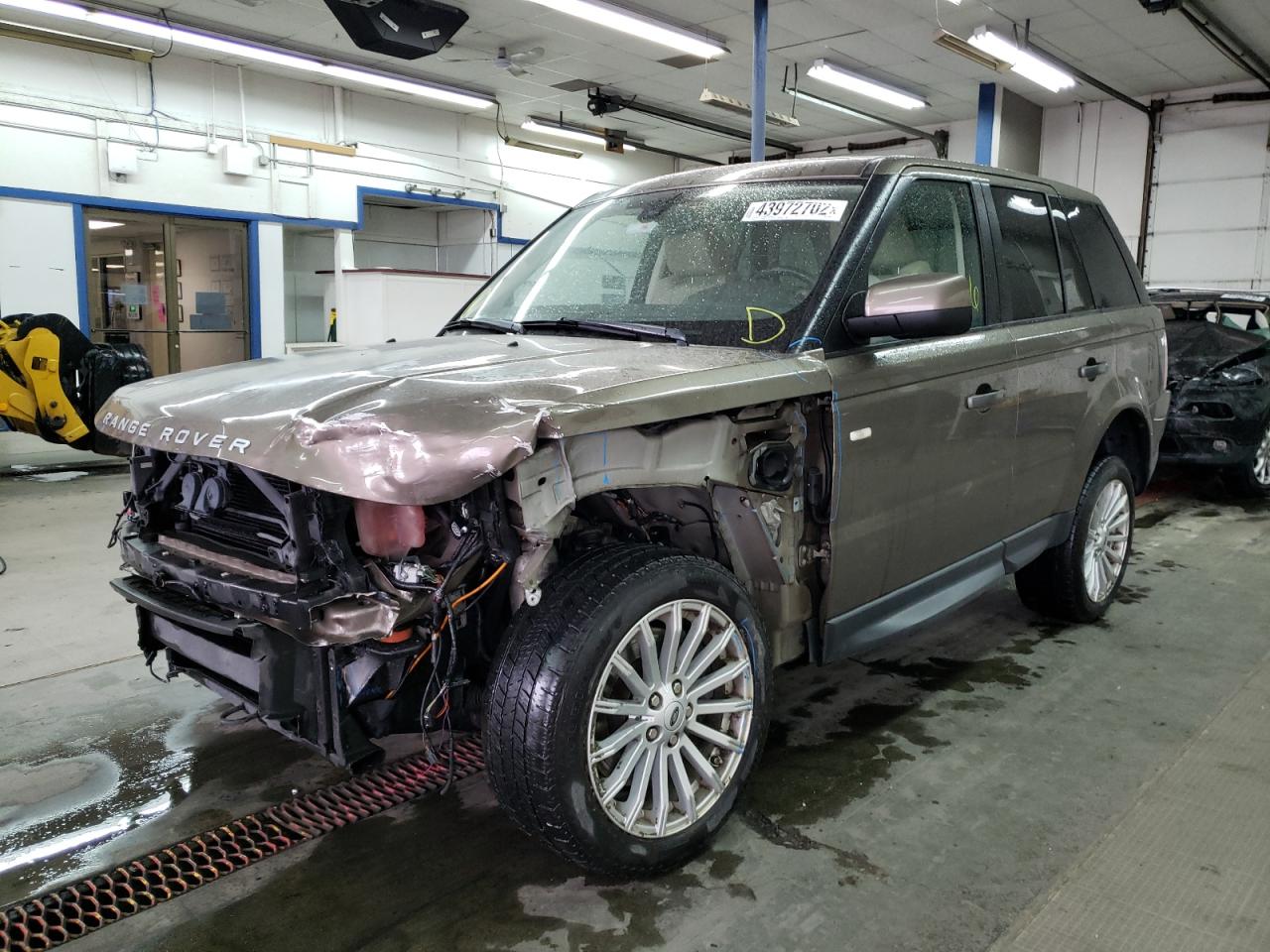 Photo 2 from auction – 2011 LAND ROVER RANGE ROVE with VIN SALSF2D46BA282425