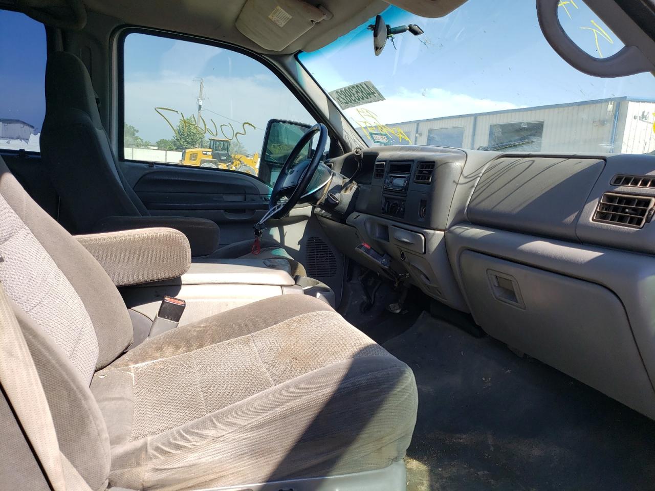 Photo 5 from auction – 2002 FORD F250 SUPER with VIN 1FTNW20F82EA59517