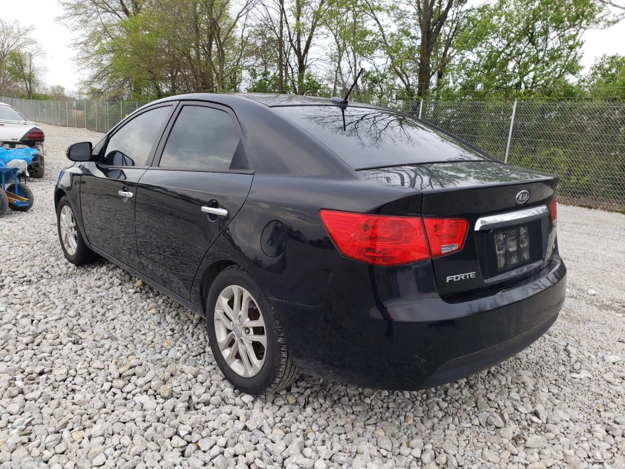 Photo 3 from auction – 2011 KIA FORTE EX with VIN KNAFU4A28B5382044