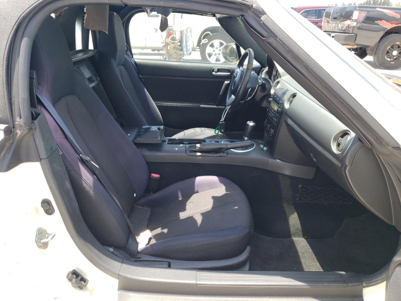 Photo 5 from auction – 2008 MAZDA MX-5 MIATA with VIN JM1NC25F180140379