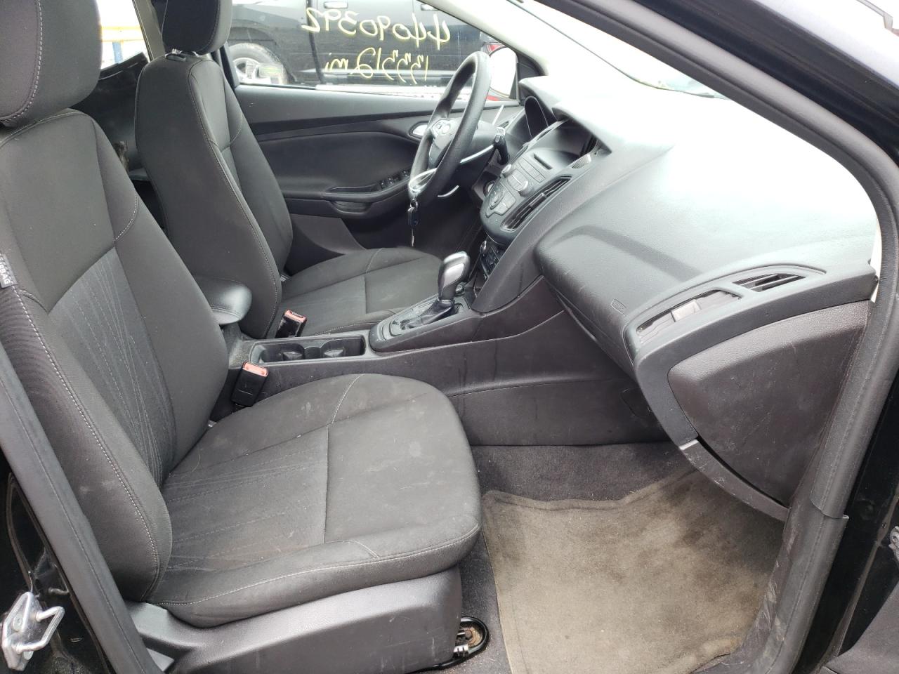 Photo 5 from auction – 2015 FORD FOCUS SE with VIN 1FADP3K24FL242512