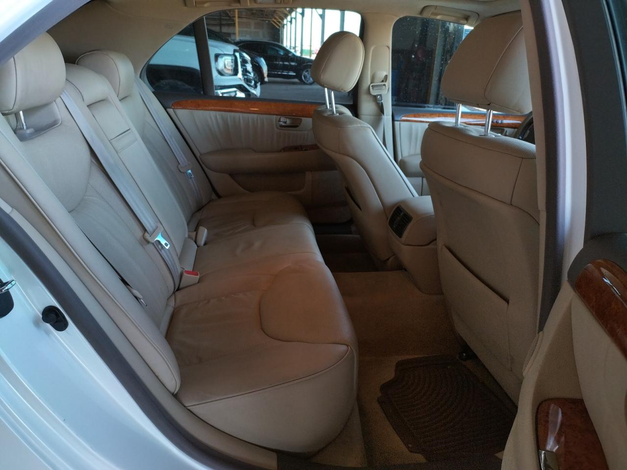 Photo 6 from auction – 2006 LEXUS LS 430 with VIN JTHBN36F365032314