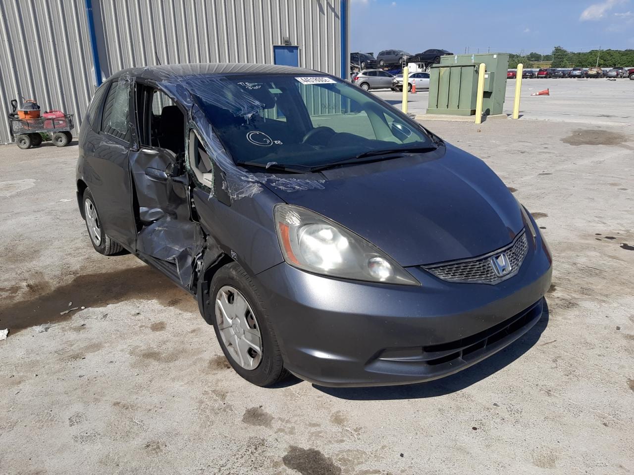 HONDA FIT 2013 with VIN JHMGE8H34DC054269 - Photo from auction