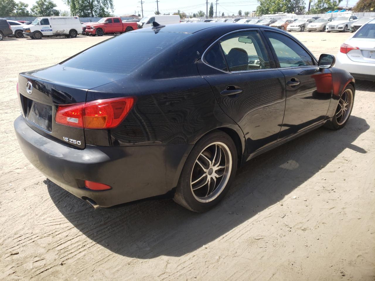 Photo 4 from auction – 2007 LEXUS IS 250 with VIN JTHBK262975039107