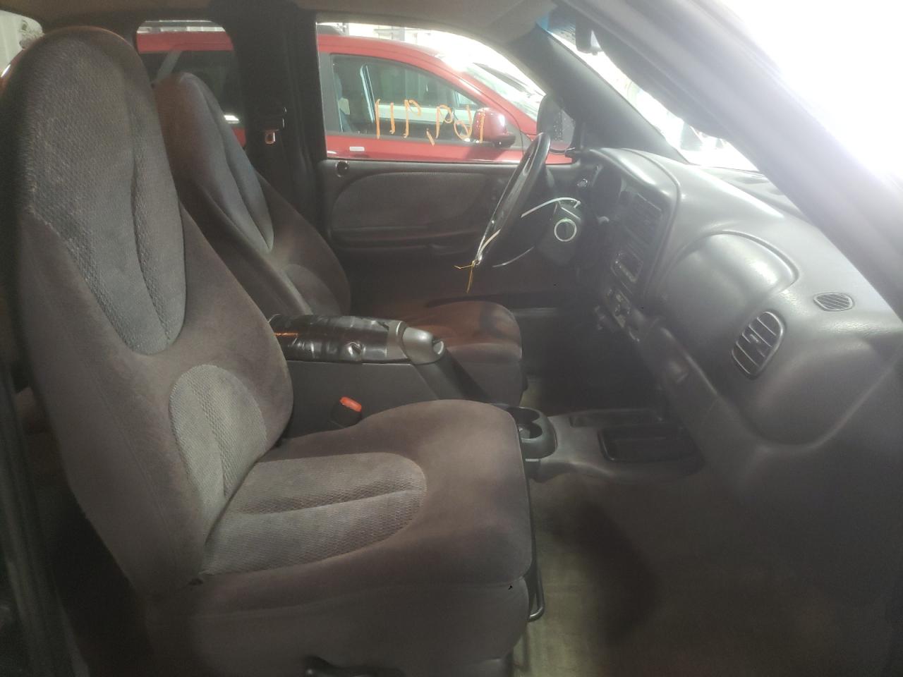 Photo 5 from auction – 1998 DODGE DAKOTA with VIN 1B7GG22Y6WS616999