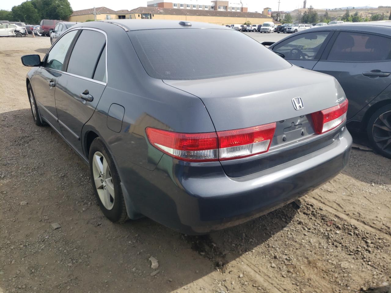 Photo 3 from auction – 2004 HONDA ACCORD EX with VIN JHMCM56864C038654
