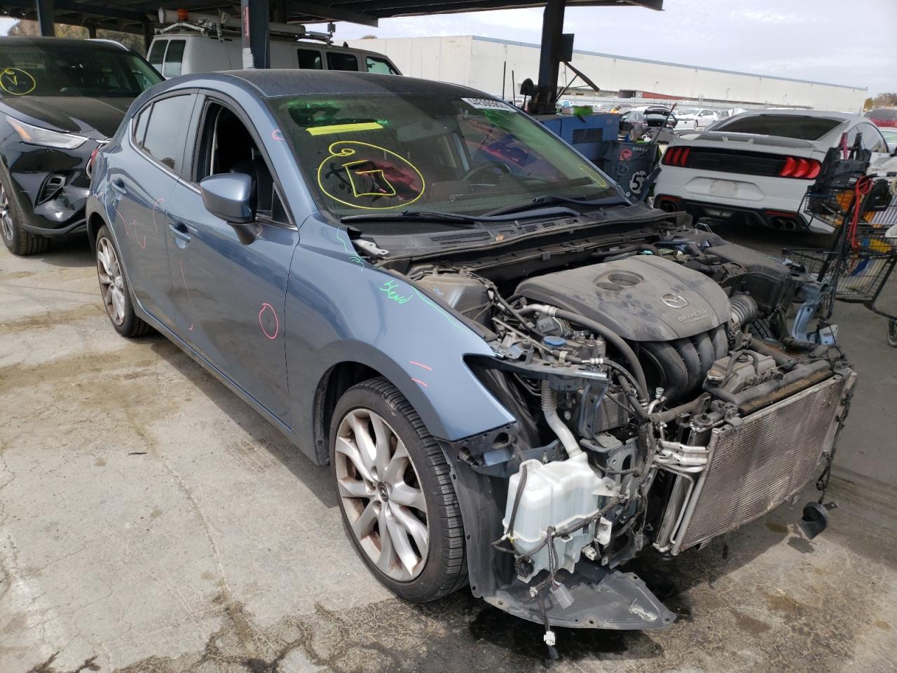 MAZDA 3 TOURING 2014 with VIN JM1BM1L30E1117023 - Photo from auction