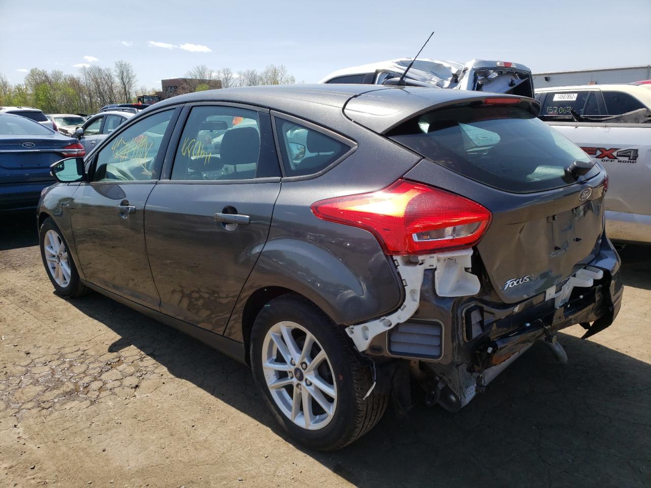 Photo 3 from auction – 2016 FORD FOCUS SE with VIN 1FADP3K24GL353966