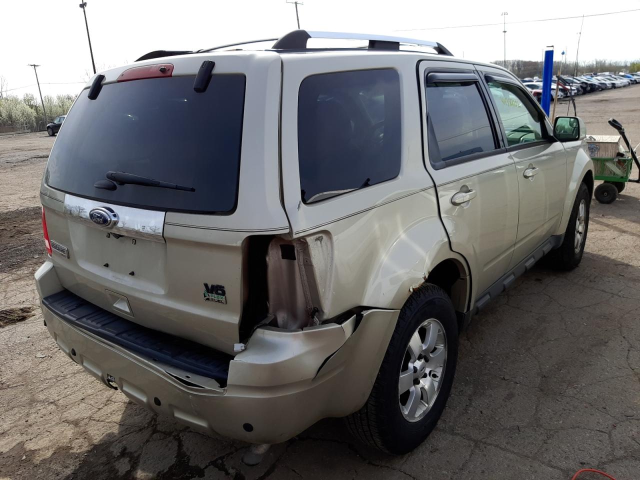 Photo 4 from auction – 2012 FORD ESCAPE LIM with VIN 1FMCU0EG9CKC41017