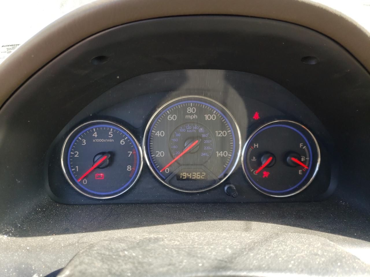 Photo 8 from auction – 2003 HONDA CIVIC LX with VIN 2HGES155X3H563052