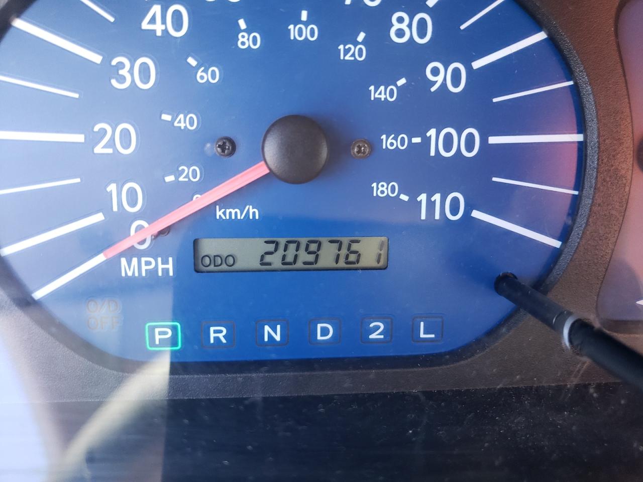Photo 8 from auction – 2003 TOYOTA SIENNA CE with VIN 4T3ZF19C83U529284