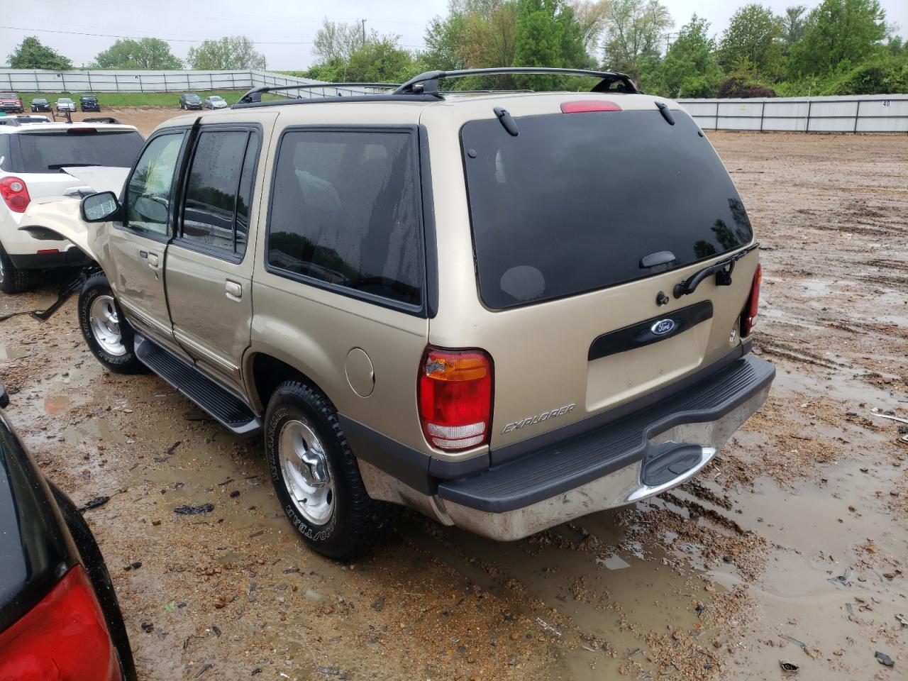 Photo 3 from auction – 2000 FORD EXPLORER X with VIN 1FMZU73XXYZB09906