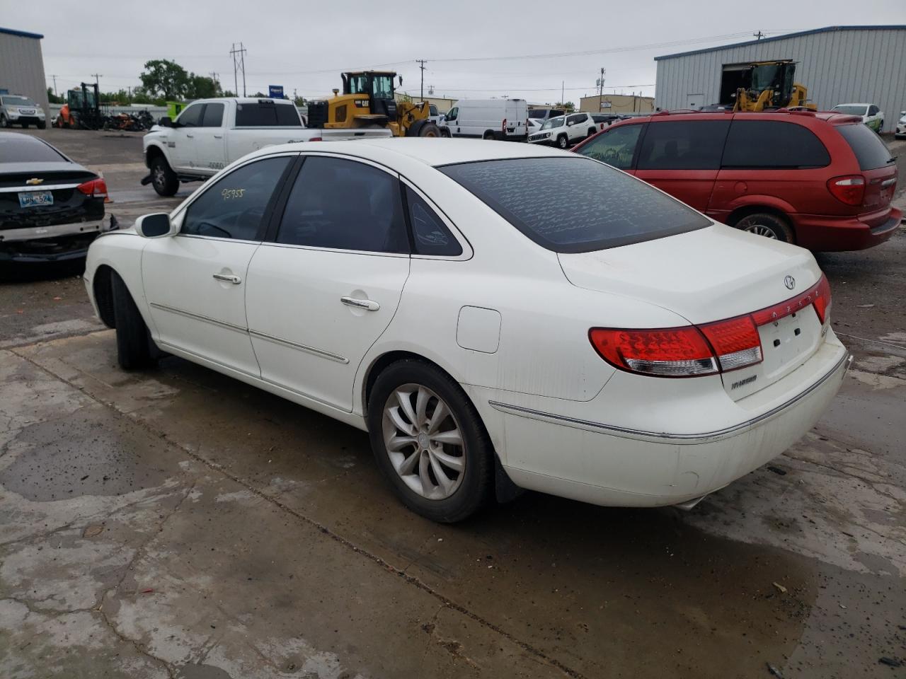 Photo 3 from auction – 2006 HYUNDAI AZERA SE with VIN KMHFC46F86A044363