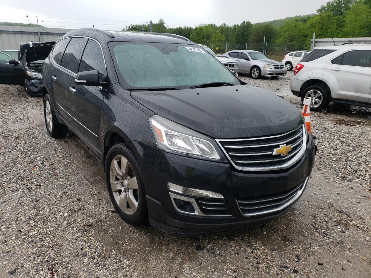 CHEVROLET TRAVERSE L 2015 with VIN 1GNKRJKD7FJ138598 - Photo from auction