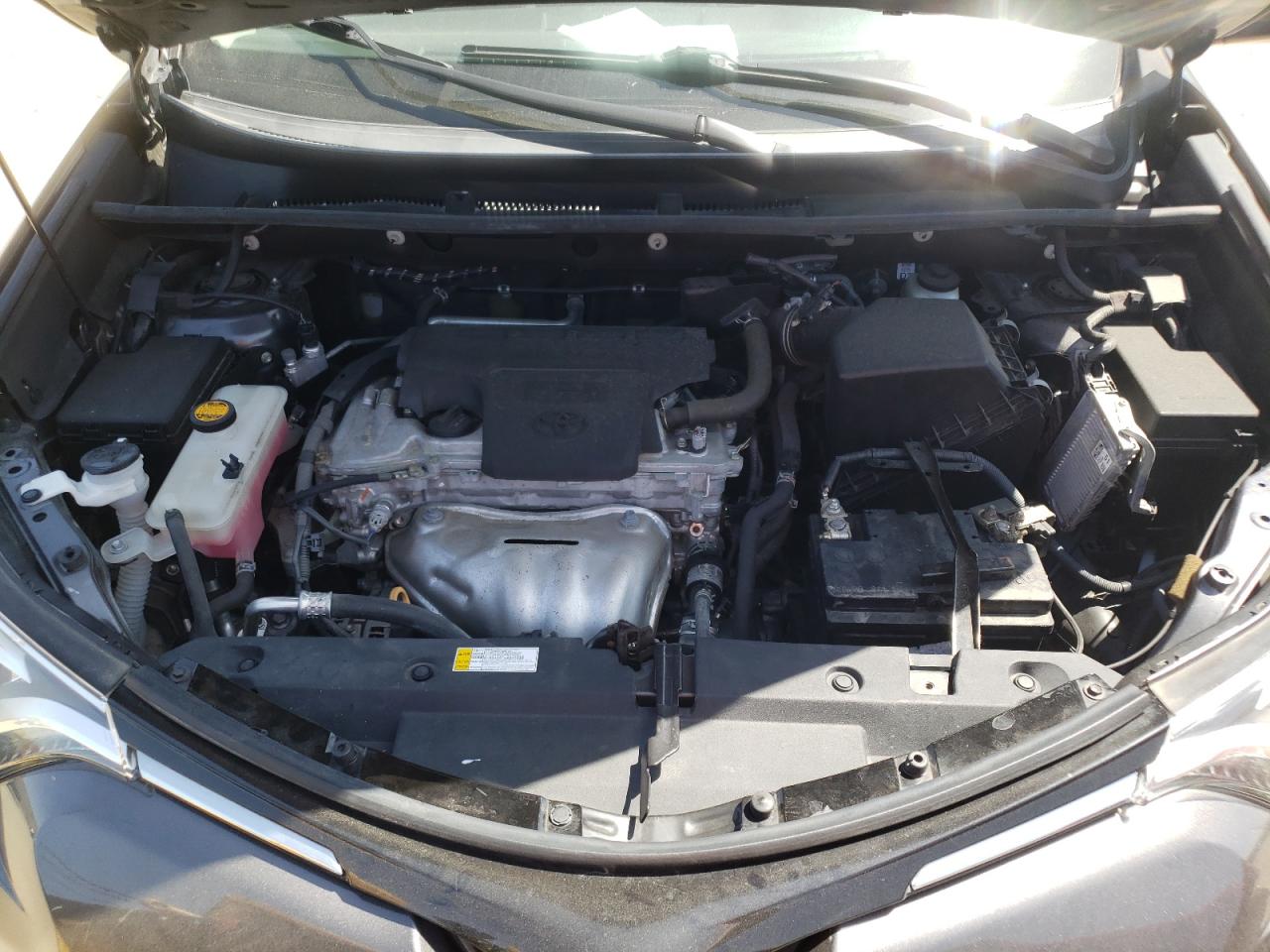 Photo 7 from auction – 2017 TOYOTA RAV4 LIMIT with VIN 2T3YFREVXHW332013