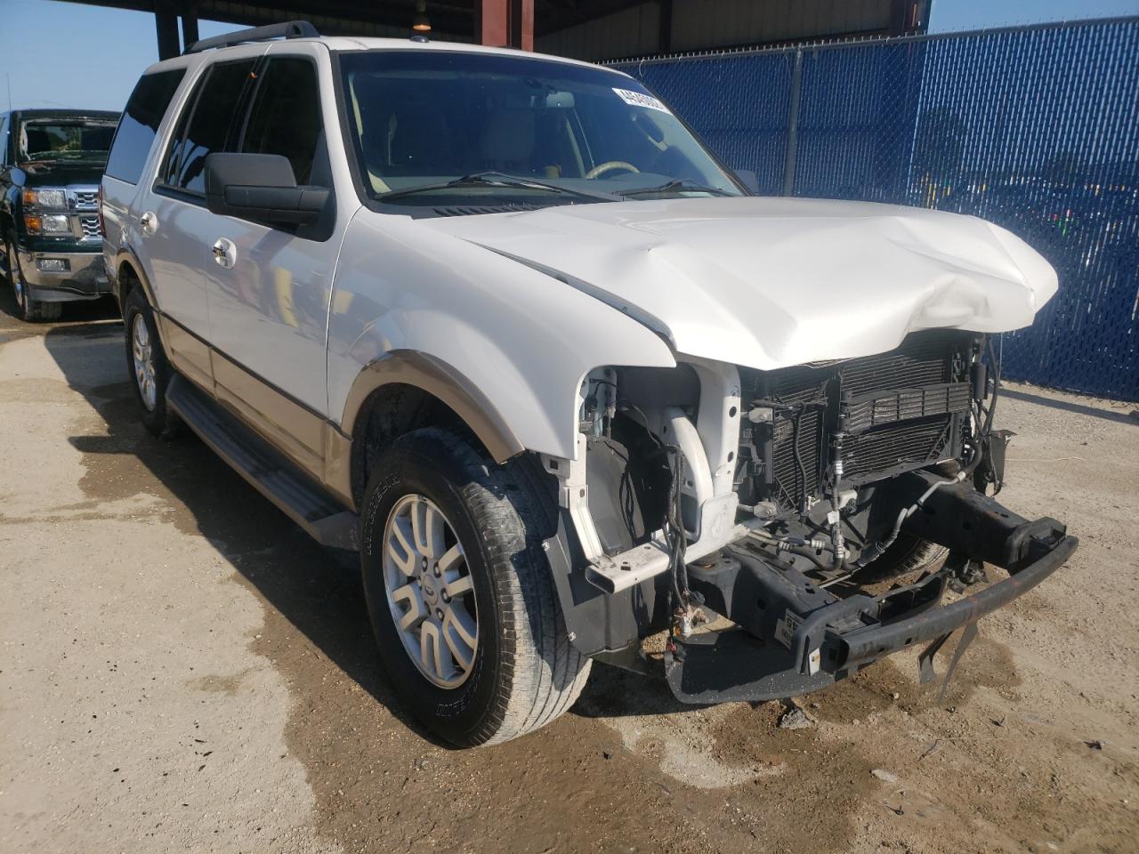 FORD EXPEDITION 2014 with VIN 1FMJU1H50EEF65112 - Photo from auction