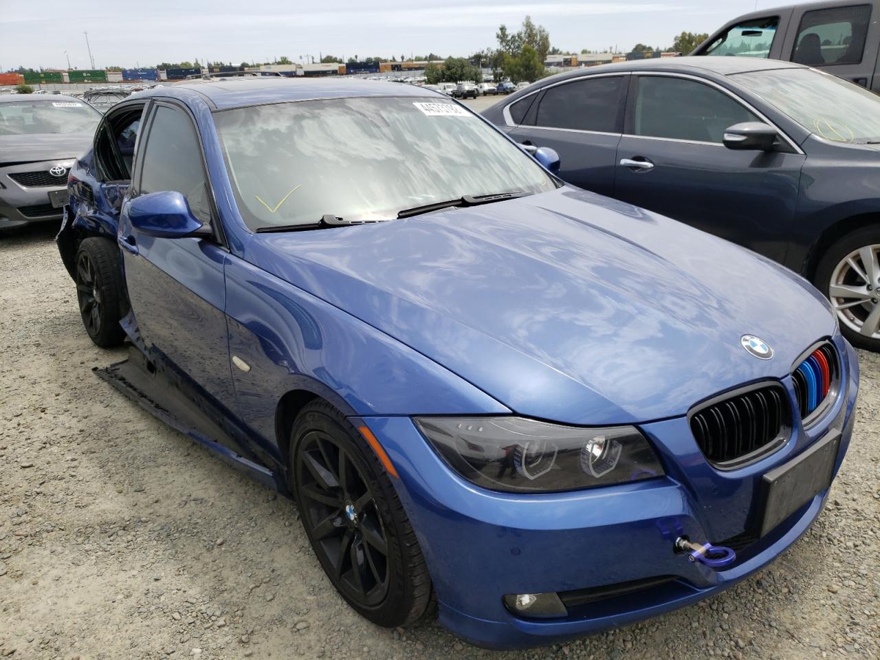 BMW 328 I 2009 with VIN WBAPH77519NL84885 - Photo from auction