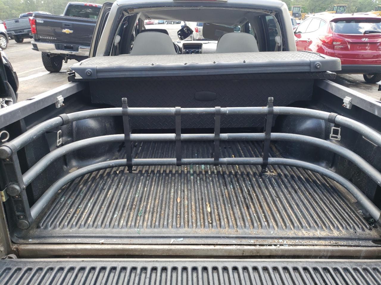 Photo 9 from auction – 2004 NISSAN FRONTIER C with VIN 1N6ED27T54C464425