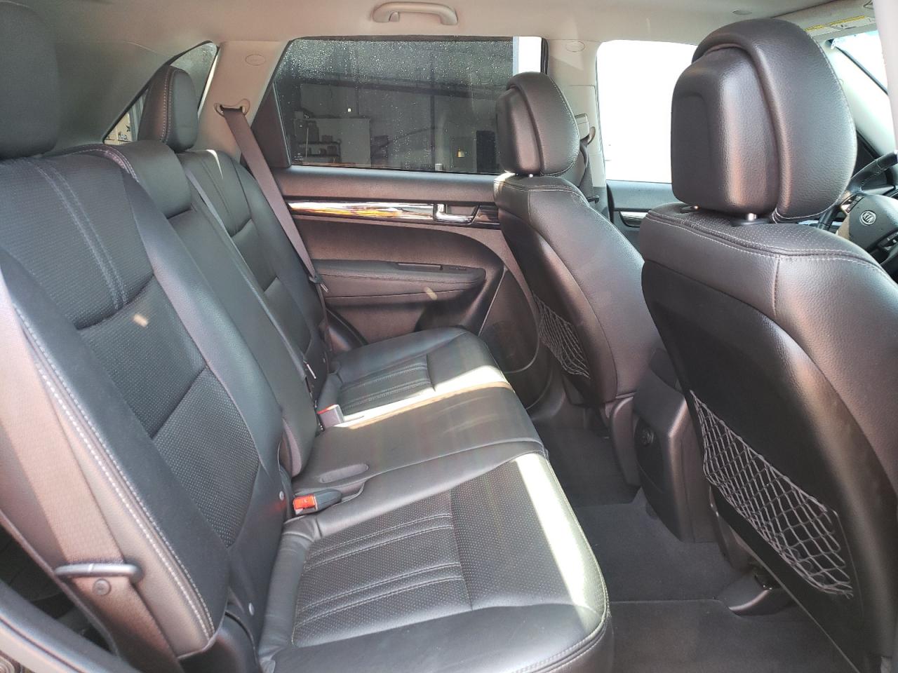 Photo 6 from auction – 2012 KIA SORENTO EX with VIN 5XYKU4A29CG265163