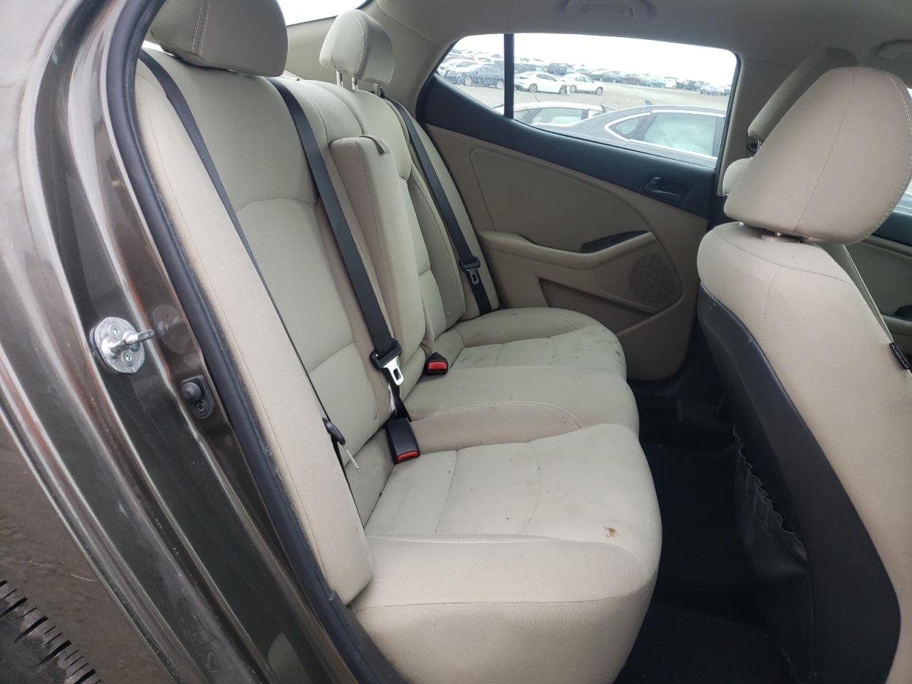 Photo 6 from auction – 2014 KIA OPTIMA LX with VIN 5XXGM4A76EG265078