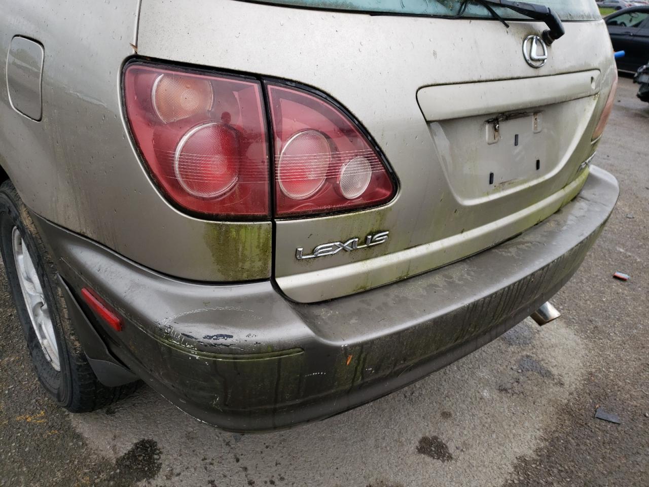Photo 9 from auction – 2000 LEXUS RX 300 with VIN JT6HF10U8Y0157160