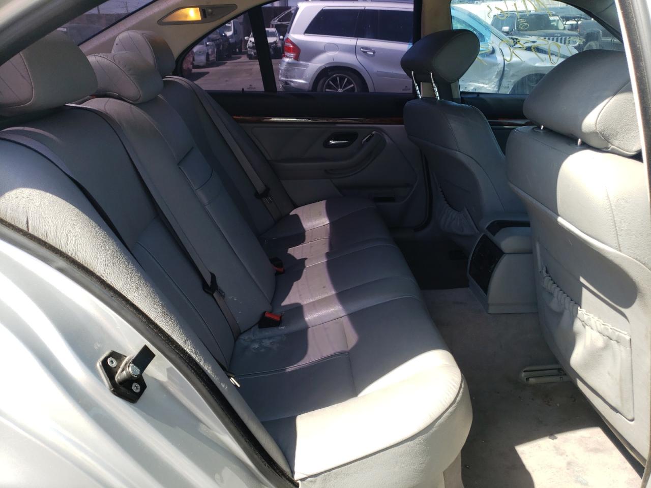 Photo 6 from auction – 2003 BMW 530 I AUTO with VIN WBADT63453CK33110
