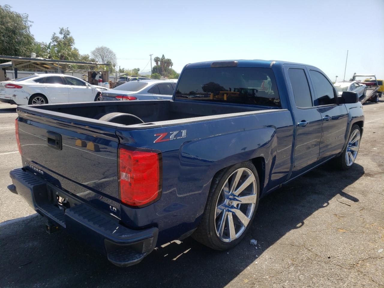 Photo 4 from auction – 2019 CHEVROLET SILVERADO with VIN 2GCVKPEC9K1197141