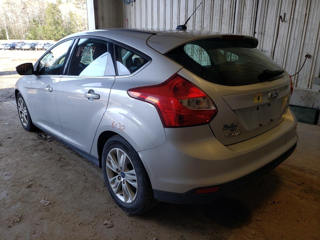 Photo 3 from auction – 2012 FORD FOCUS SEL with VIN 1FAHP3M24CL111395